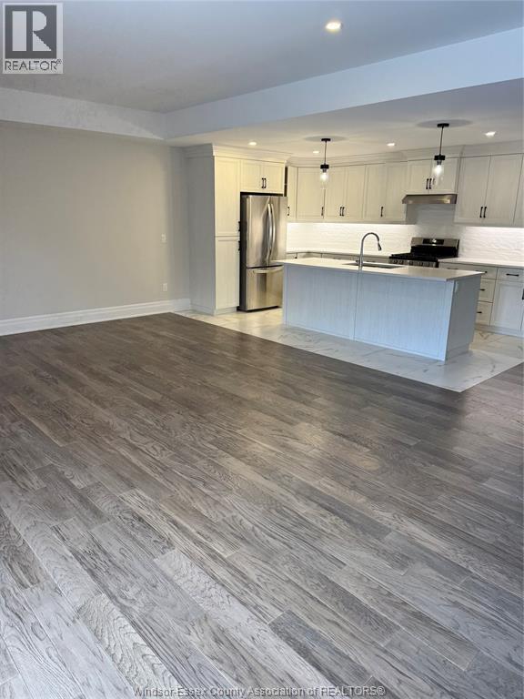 120 Reed Street, Essex, Ontario N8M 0B2 - Photo 4 - 25031636