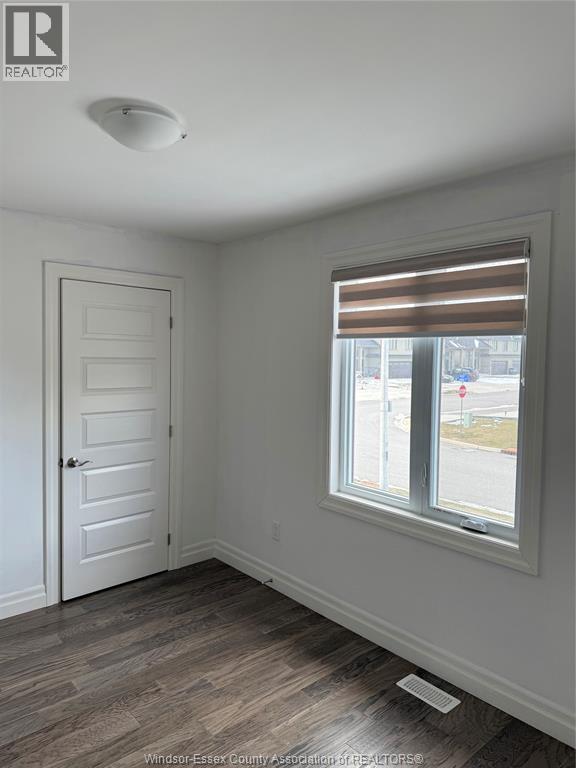 120 Reed Street, Essex, Ontario N8M 0B2 - Photo 8 - 25031636