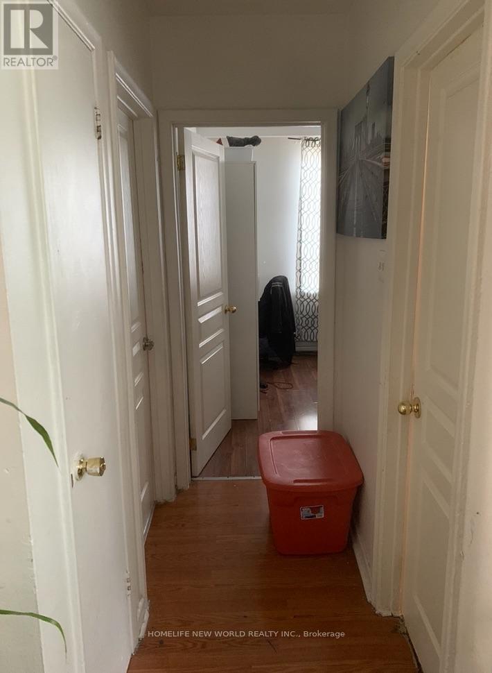 5 - 2900 Keele Street, Toronto, Ontario  M3M 0B8 - Photo 9 - W12630418