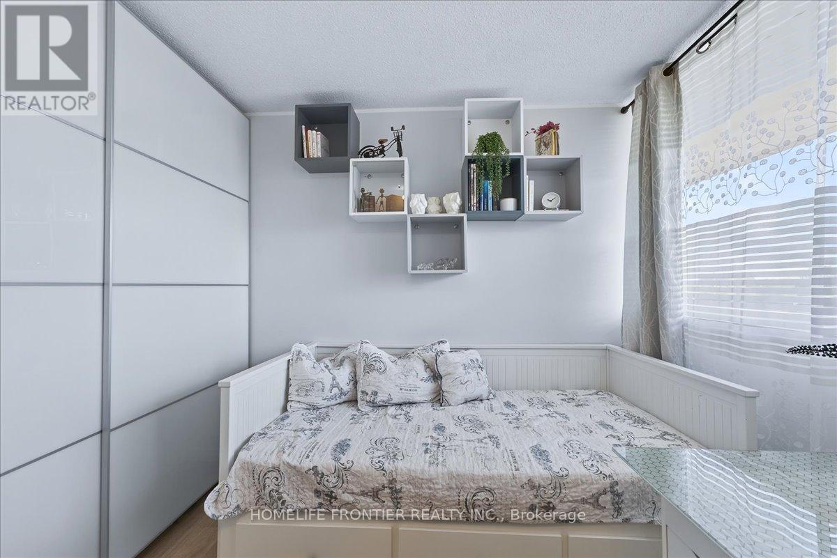 605 - 2301 Derry Road W, Mississauga, Ontario  L5N 2R4 - Photo 28 - W12630428