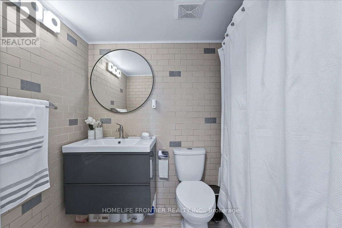 605 - 2301 Derry Road W, Mississauga, Ontario  L5N 2R4 - Photo 29 - W12630428