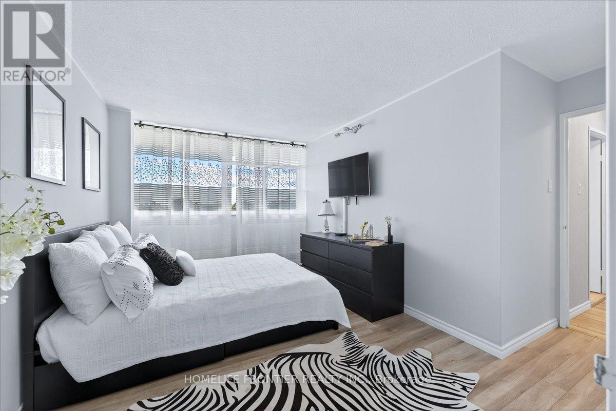 605 - 2301 Derry Road W, Mississauga, Ontario  L5N 2R4 - Photo 34 - W12630428