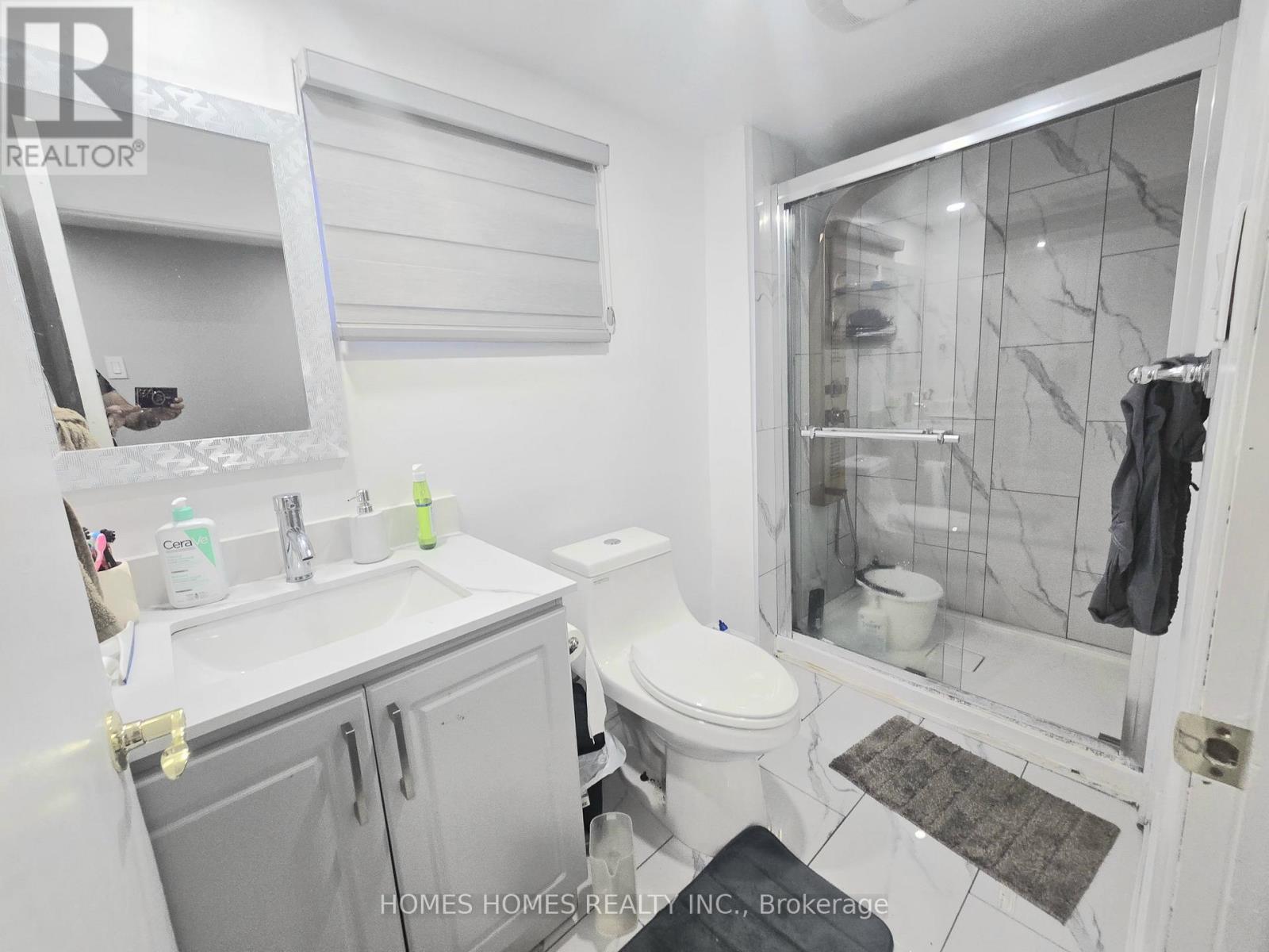 65 Elnathan Crescent, Toronto, Ontario  M9L 2G2 - Photo 33 - W12630464