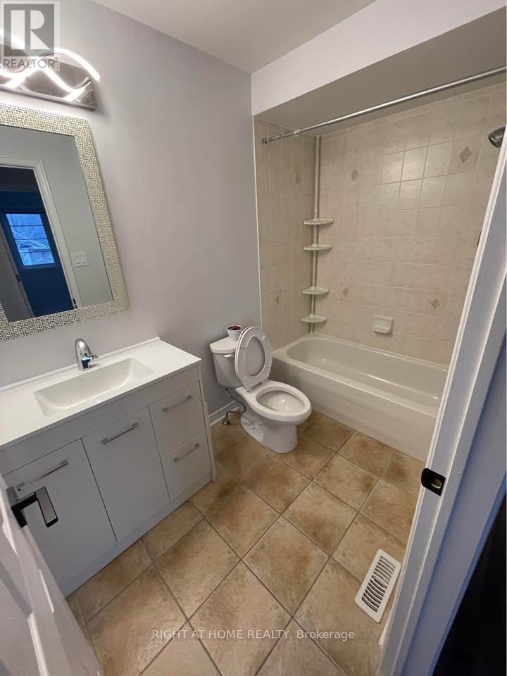 4200 Rawlins Common, Burlington, Ontario  L7M 0B5 - Photo 17 - W12630514