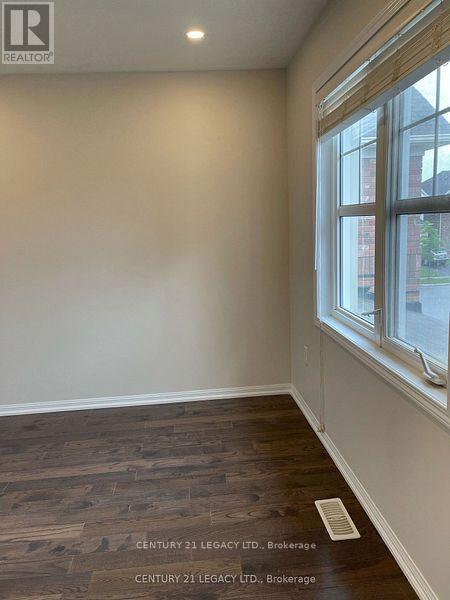 4 Caliper Road S, Brampton, Ontario  L6P 3P8 - Photo 10 - W12630516