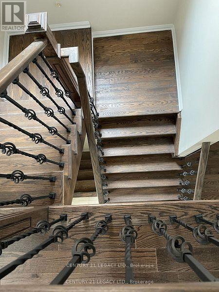 4 Caliper Road S, Brampton, Ontario  L6P 3P8 - Photo 8 - W12630516