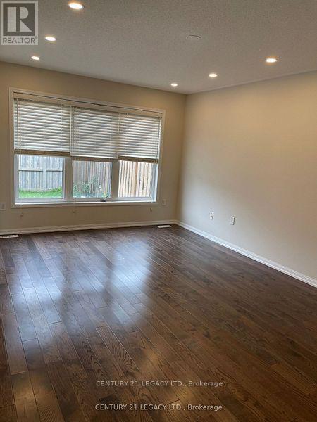 4 Caliper Road S, Brampton, Ontario  L6P 3P8 - Photo 9 - W12630516