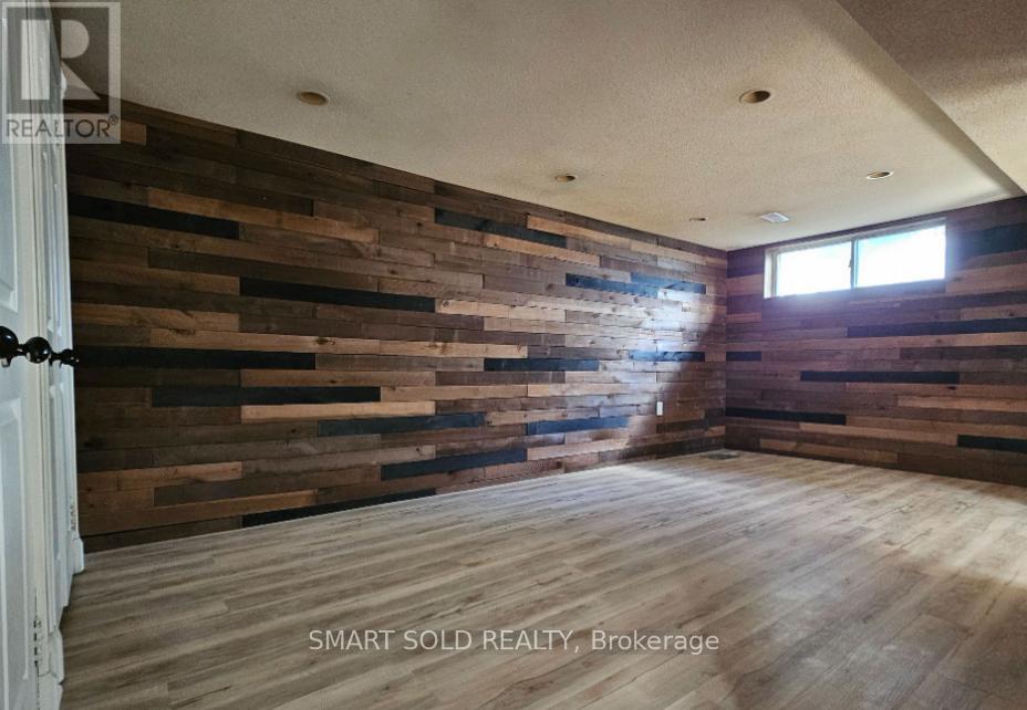 #lower Level - 2417 Whaley Drive, Mississauga, Ontario  L5B 2B3 - Photo 4 - W12630532