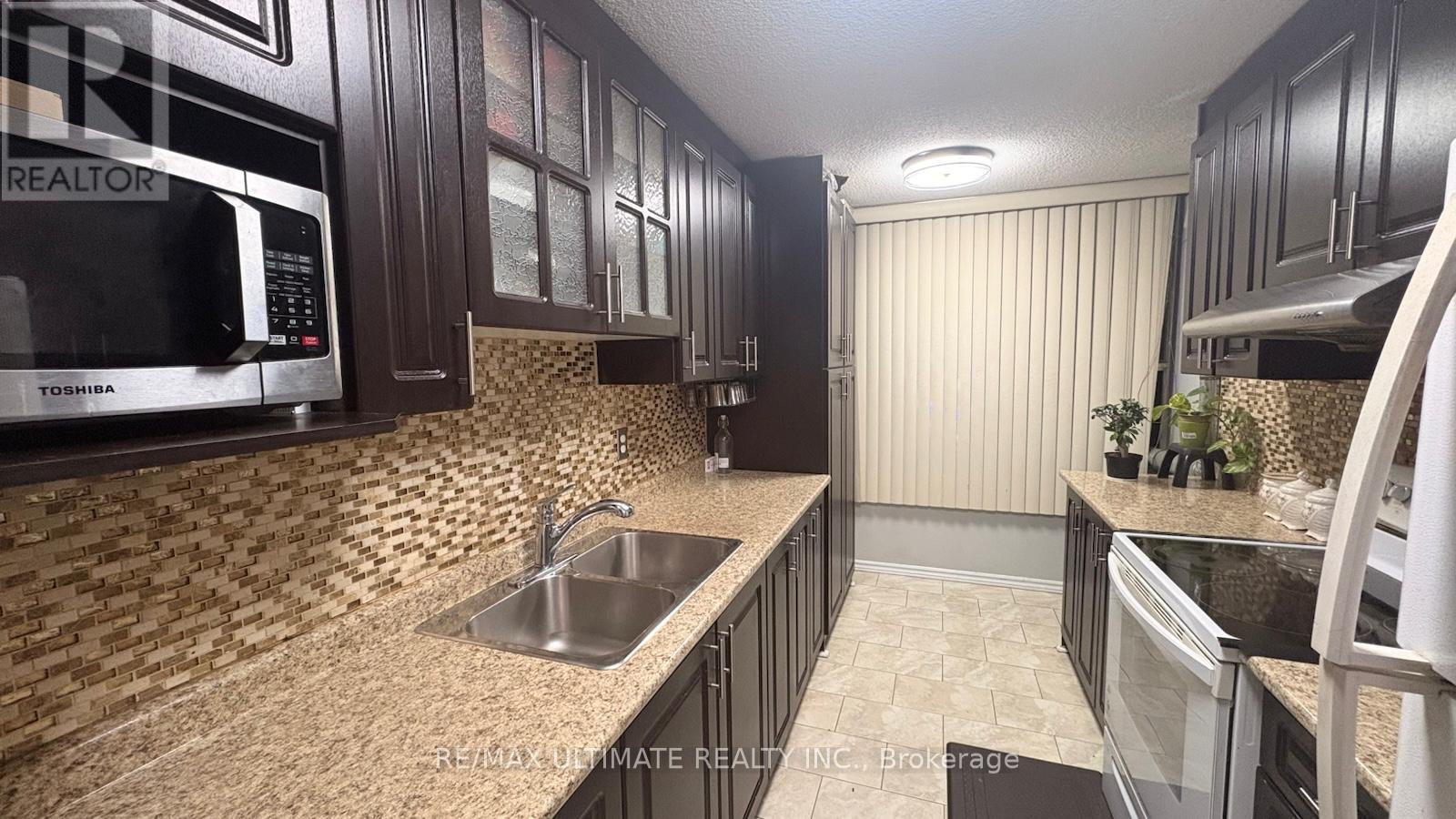 710 - 15 Kensington Road, Brampton, Ontario  L6T 3W2 - Photo 12 - W12630542