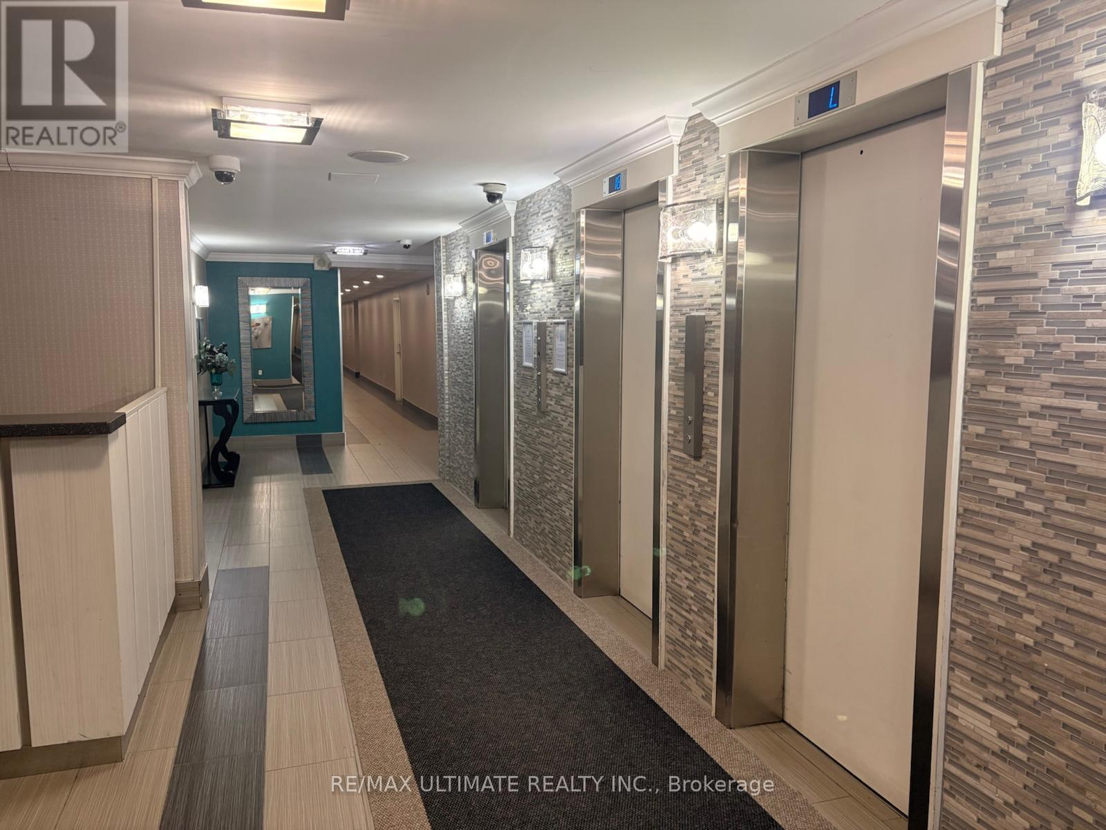 710 - 15 Kensington Road, Brampton, Ontario  L6T 3W2 - Photo 2 - W12630542