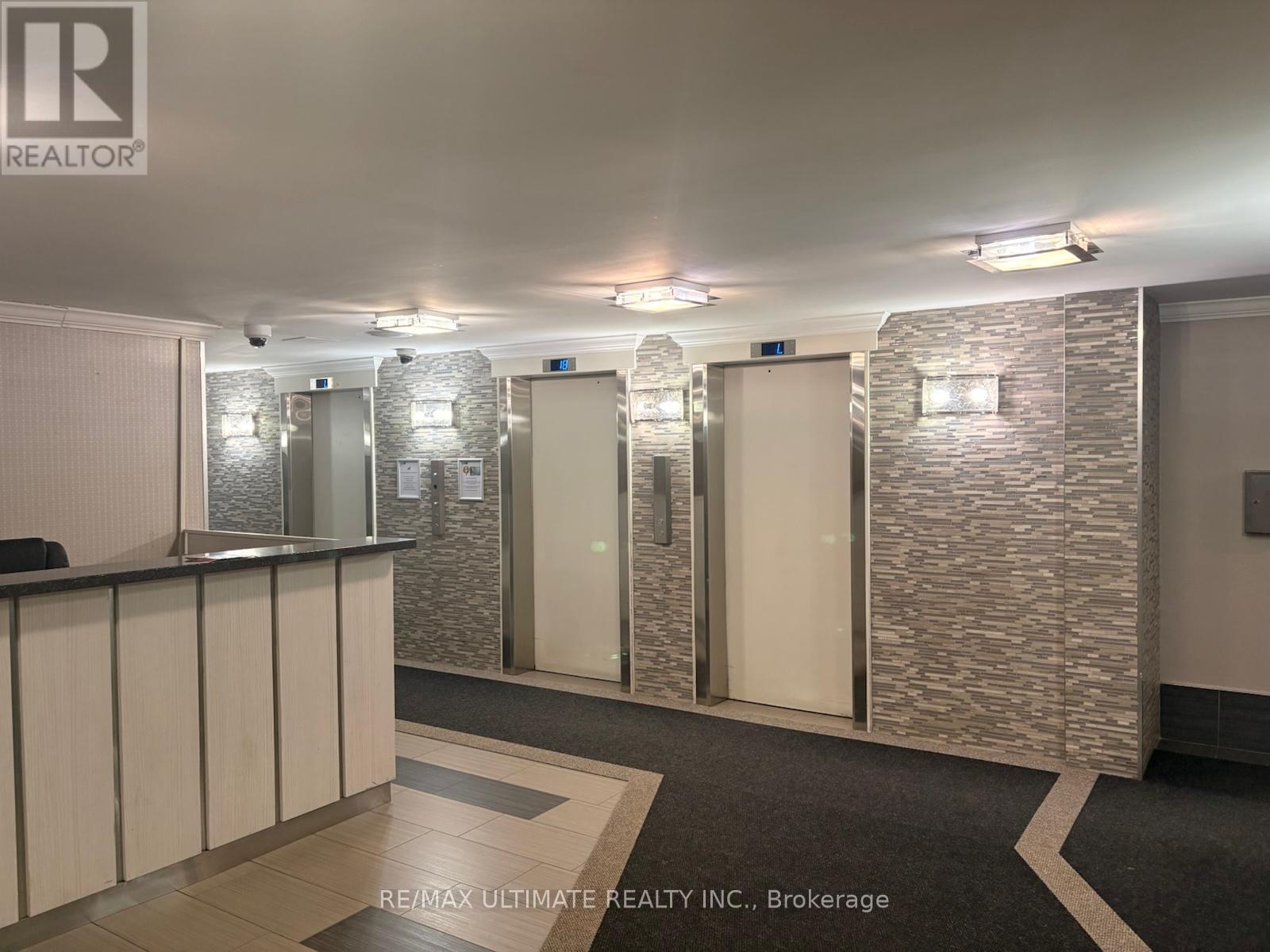 710 - 15 Kensington Road, Brampton, Ontario  L6T 3W2 - Photo 3 - W12630542