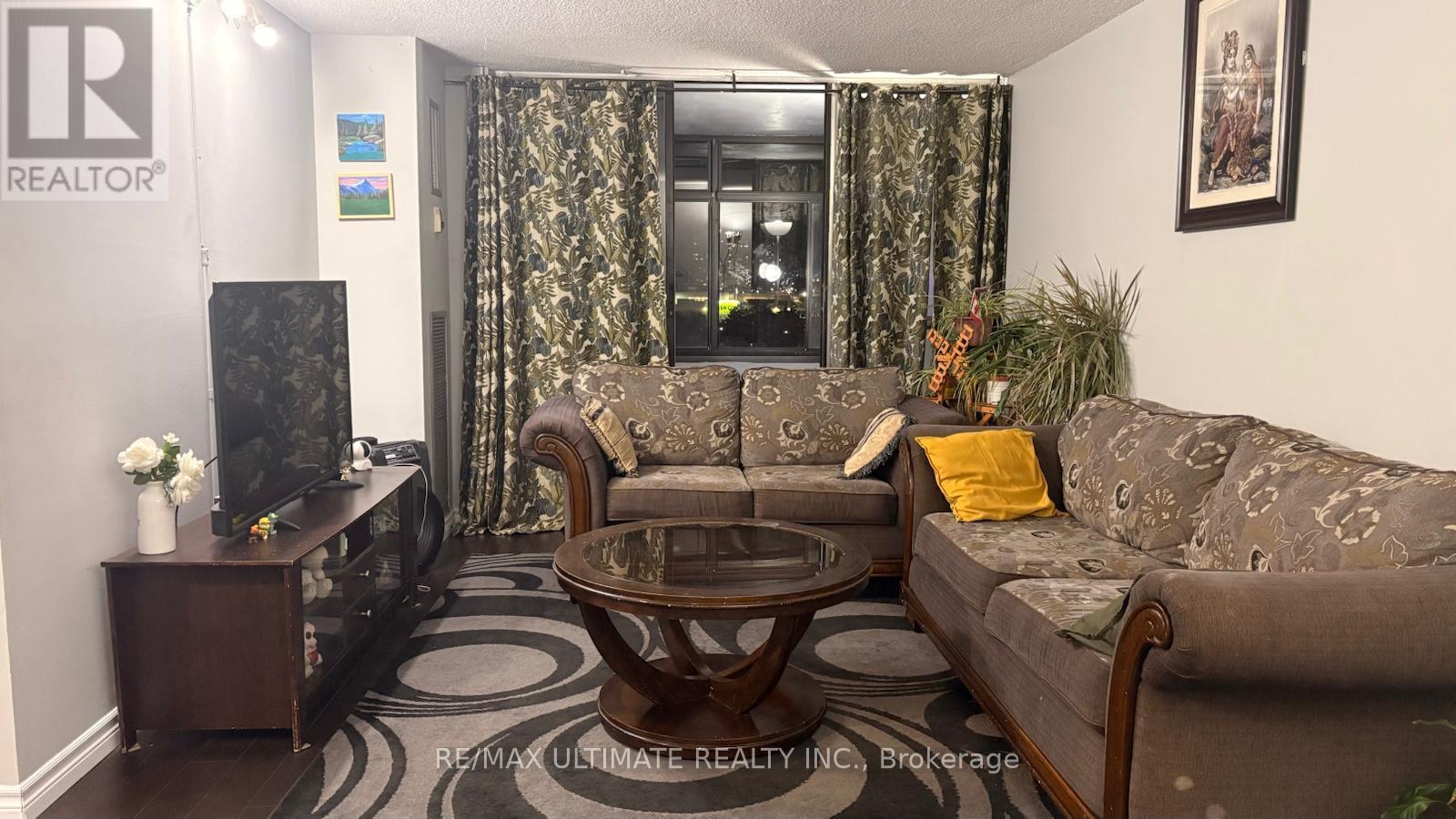 710 - 15 Kensington Road, Brampton, Ontario  L6T 3W2 - Photo 4 - W12630542