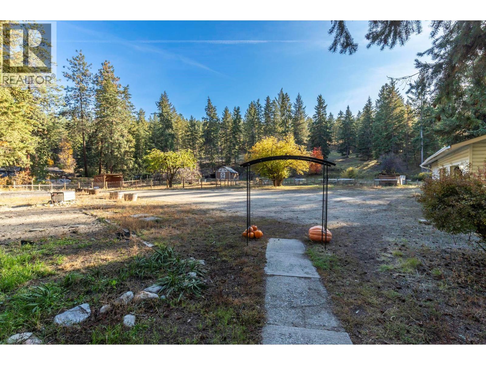 4019 Miller Road, Kelowna, British Columbia  V1W 4C7 - Photo 30 - 10371050