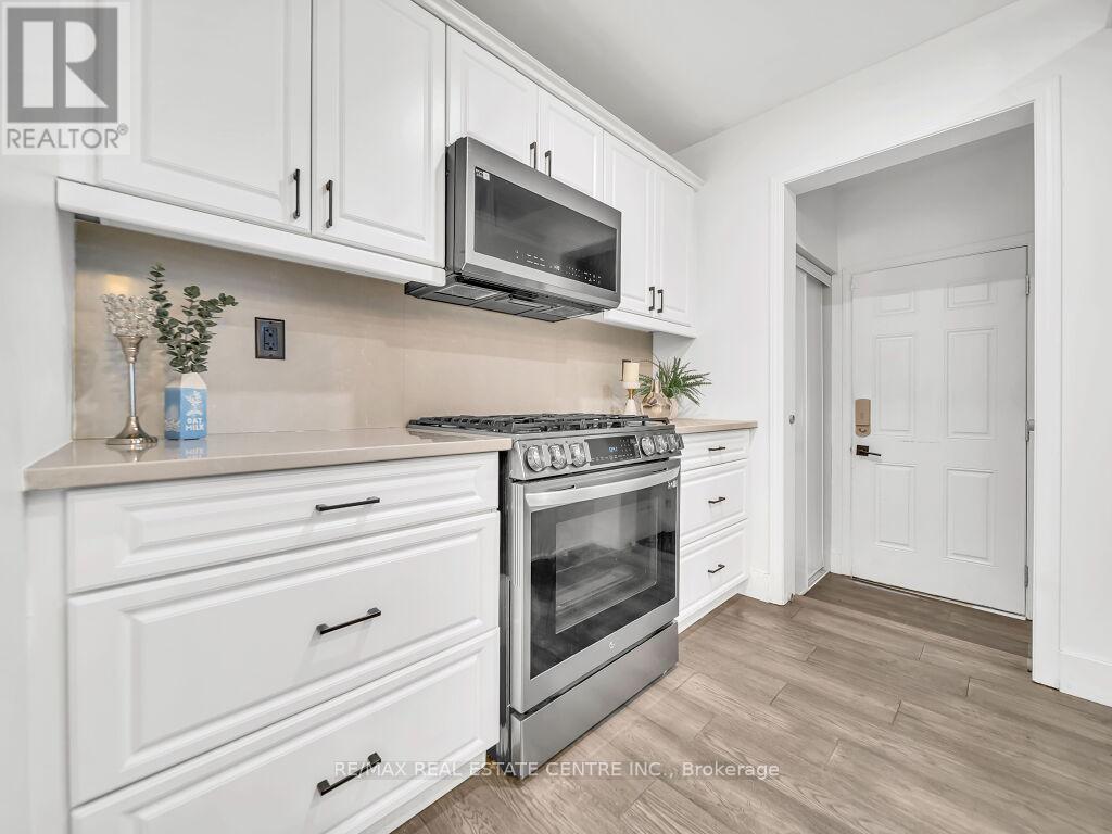 3 Ludolph St Street, Kitchener, Ontario  N2R 1P6 - Photo 12 - X12630458