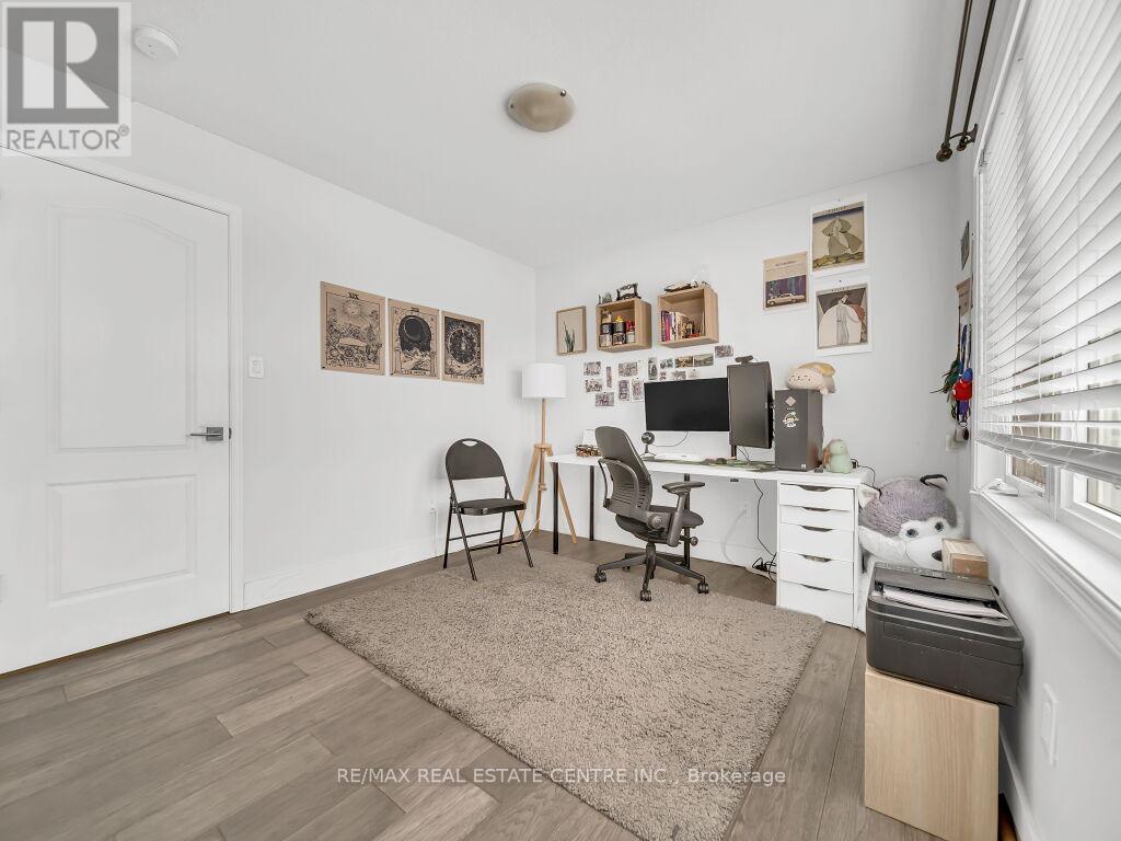 3 Ludolph St Street, Kitchener, Ontario  N2R 1P6 - Photo 27 - X12630458