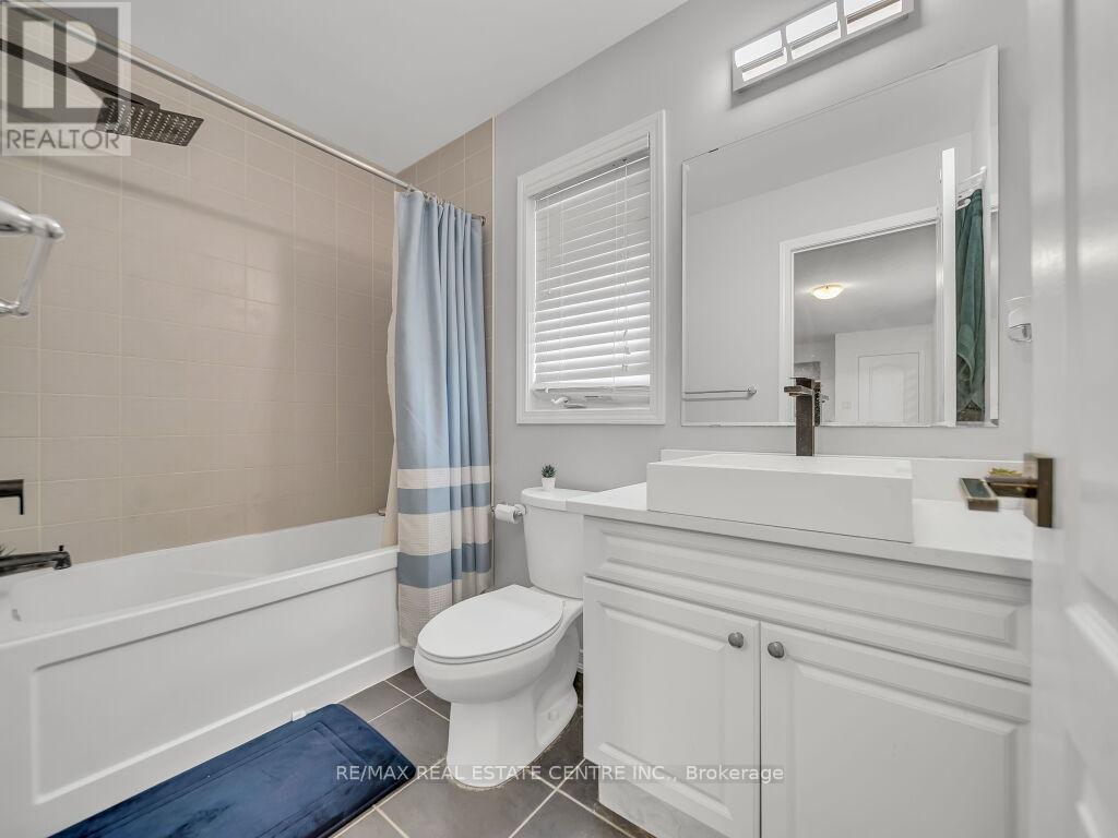 3 Ludolph St Street, Kitchener, Ontario  N2R 1P6 - Photo 32 - X12630458