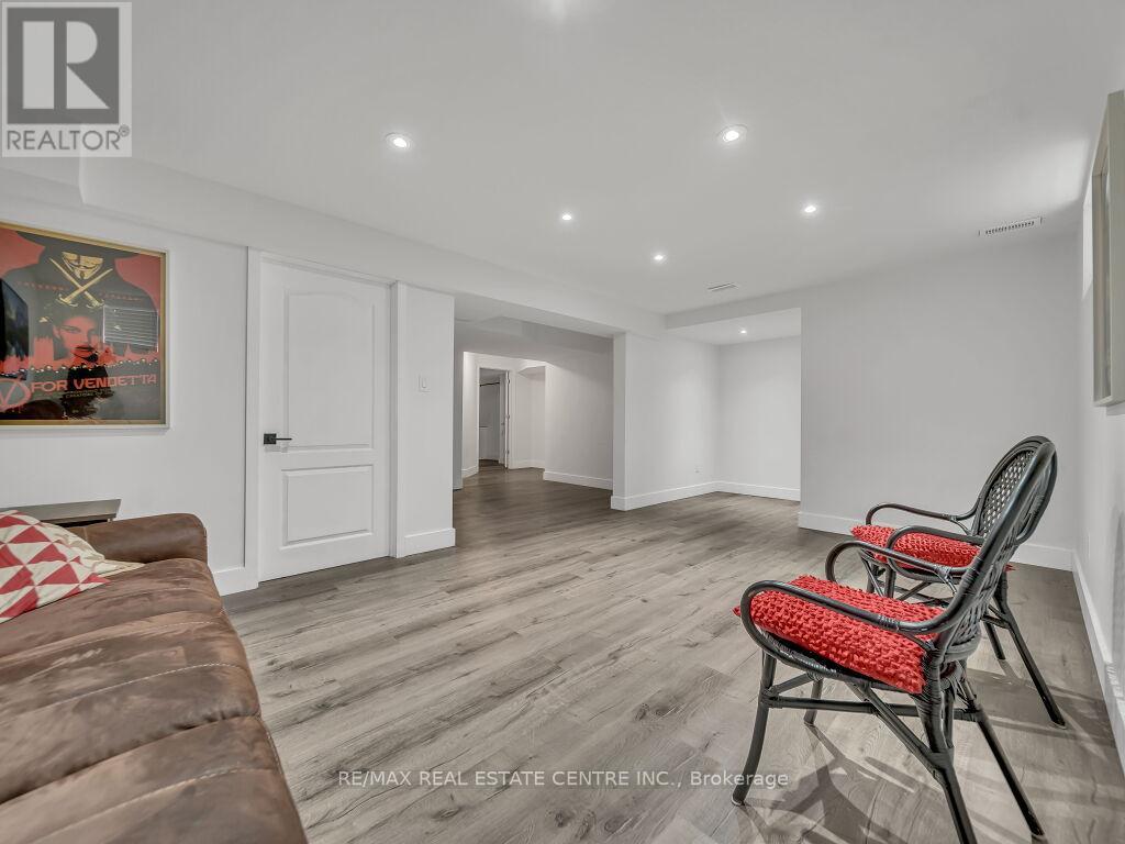 3 Ludolph St Street, Kitchener, Ontario  N2R 1P6 - Photo 36 - X12630458