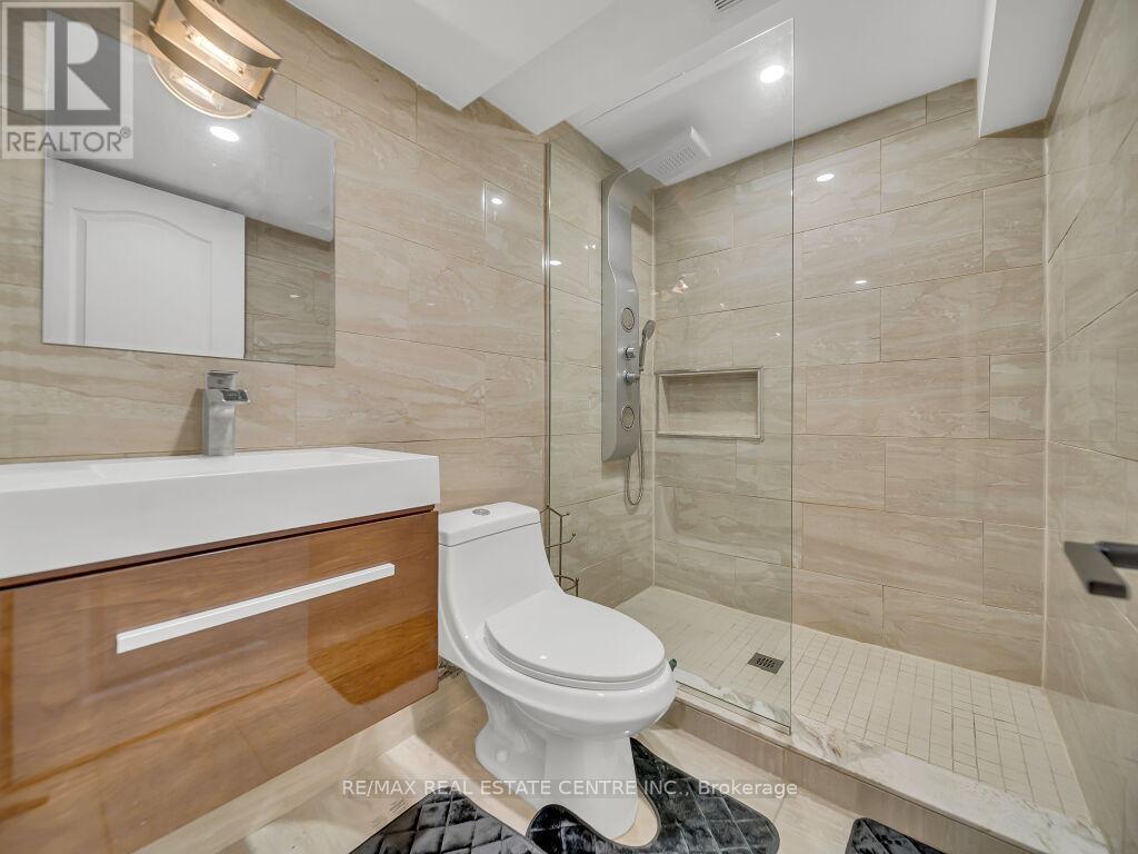 3 Ludolph St Street, Kitchener, Ontario  N2R 1P6 - Photo 37 - X12630458