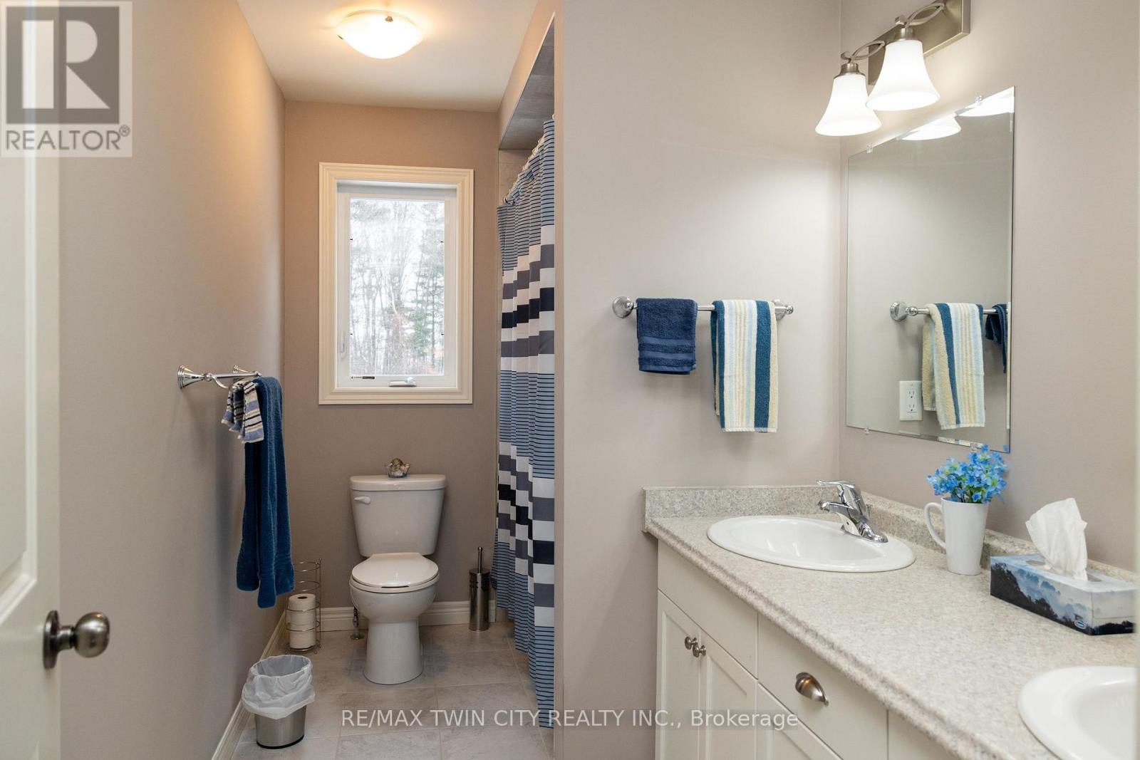 72 Newport Lane, Norfolk, Ontario  N0A 1N7 - Photo 22 - X12630502