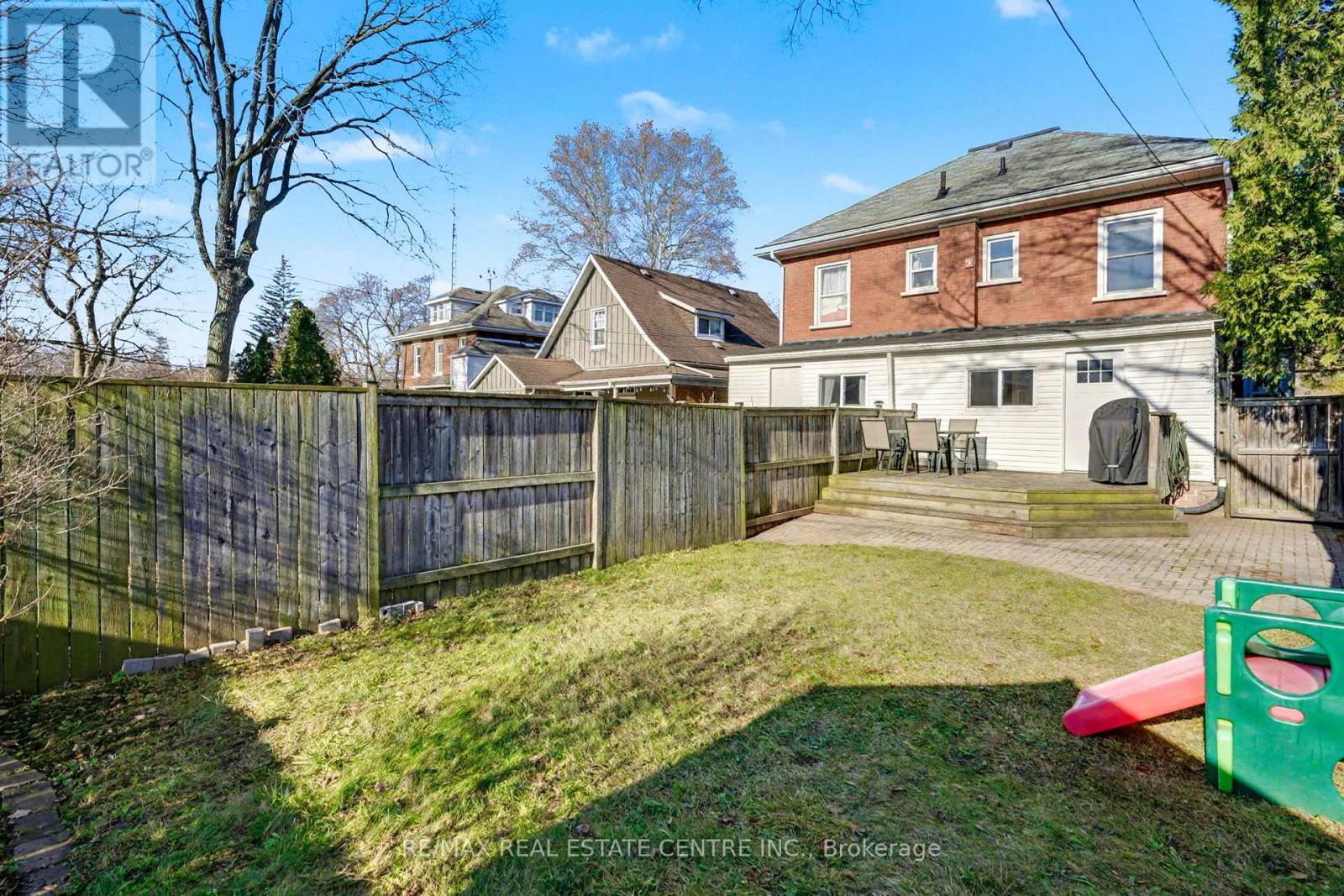 60 Rife Avenue, Cambridge, Ontario  N3C 2G7 - Photo 35 - X12630540