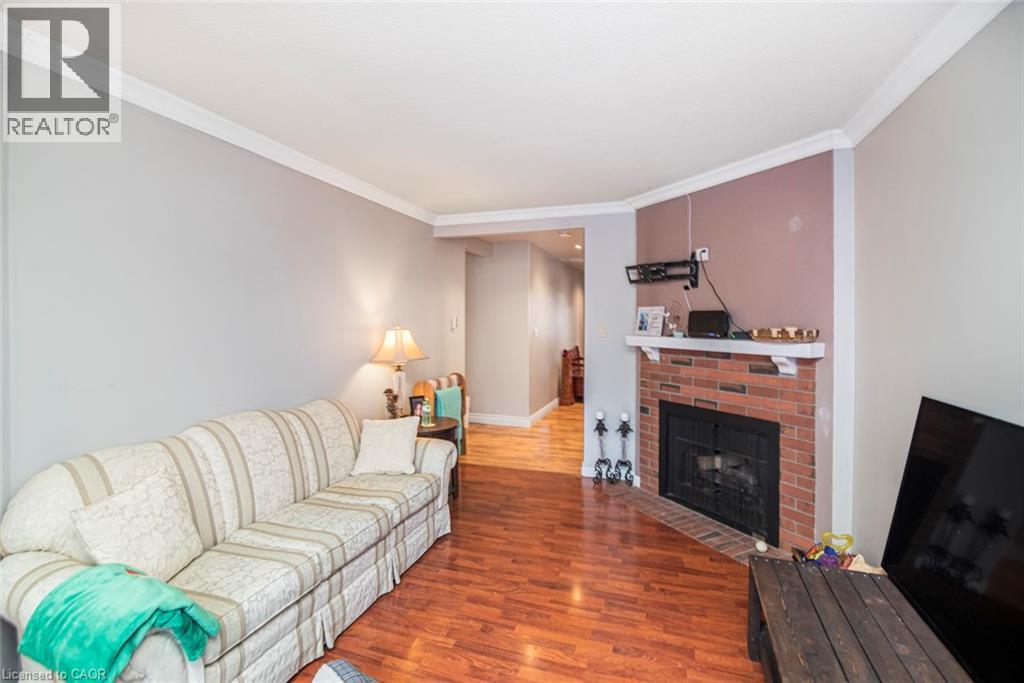 28 Perthshire Court, Hamilton, Ontario  L9B 2H1 - Photo 9 - 40792291