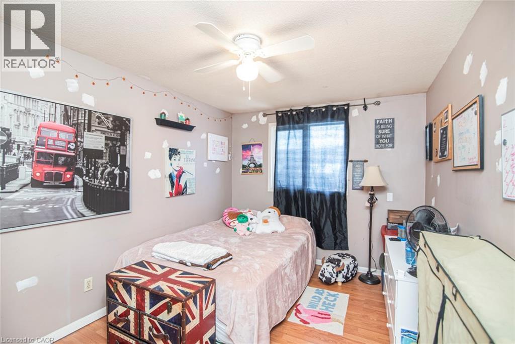 28 Perthshire Court, Hamilton, Ontario  L9B 2H1 - Photo 25 - 40792291