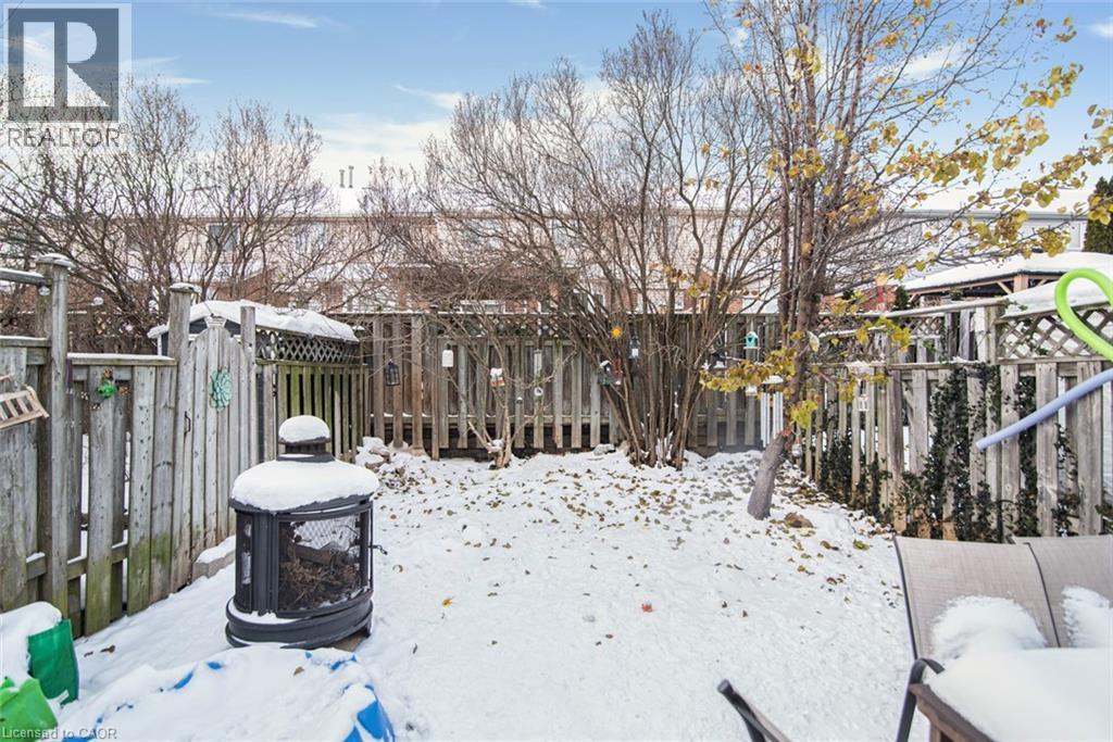 28 Perthshire Court, Hamilton, Ontario  L9B 2H1 - Photo 42 - 40792291