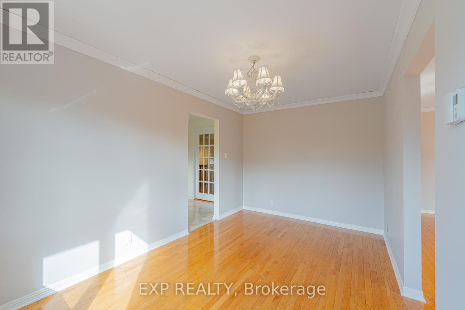 208 Stratas Court, Ottawa, Ontario  K2L 3K5 - Photo 12 - X12630576