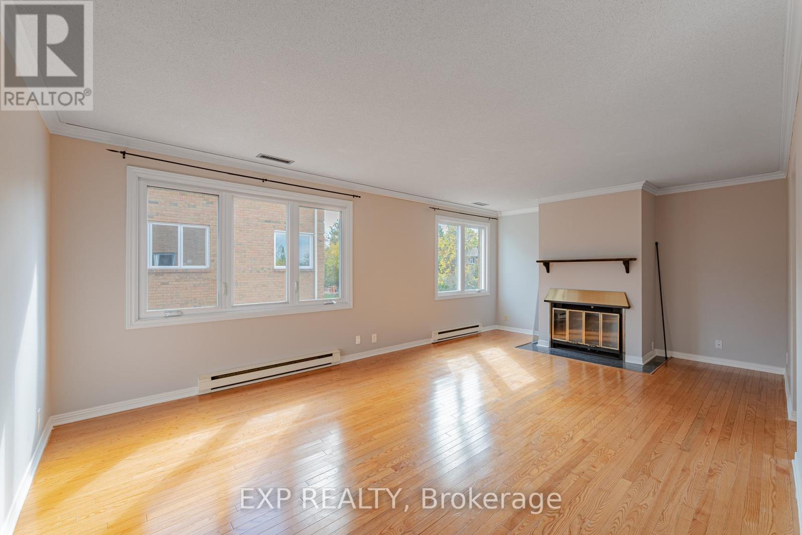 208 Stratas Court, Ottawa, Ontario  K2L 3K5 - Photo 14 - X12630576