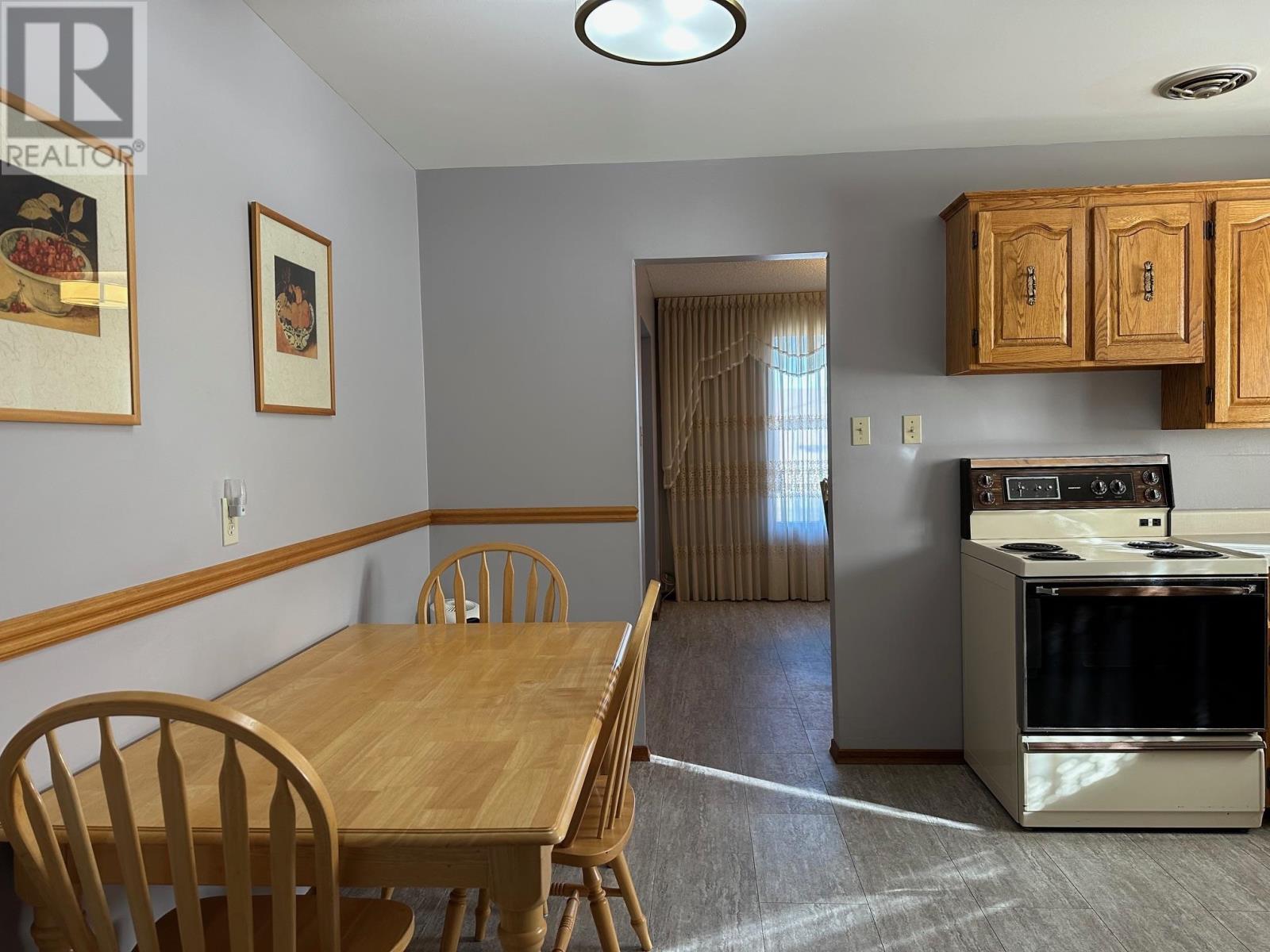 141 Cherry Ridge Rd, Thunder Bay, Ontario  P7G 1A6 - Photo 10 - TB253323