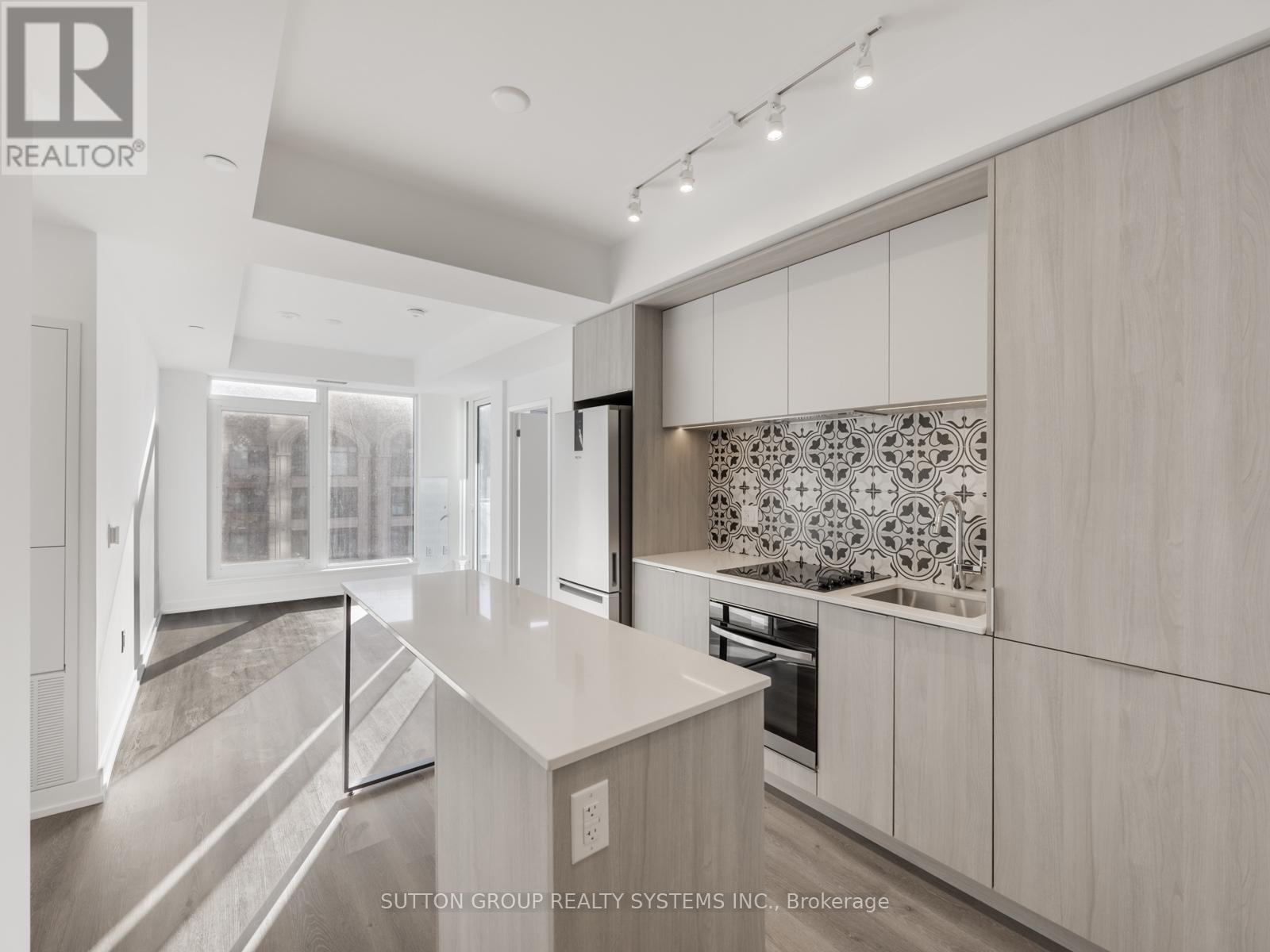 3505 - 395 Square One Drive, Mississauga, Ontario  L5B 0P6 - Photo 5 - W12629562