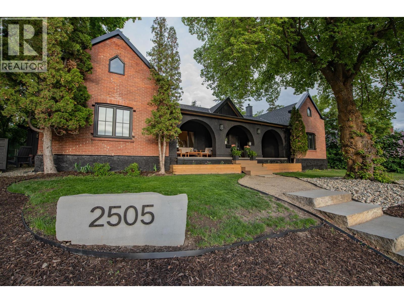 2505 23 Street, Vernon, British Columbia  V1T 4J7 - Photo 2 - 10371070