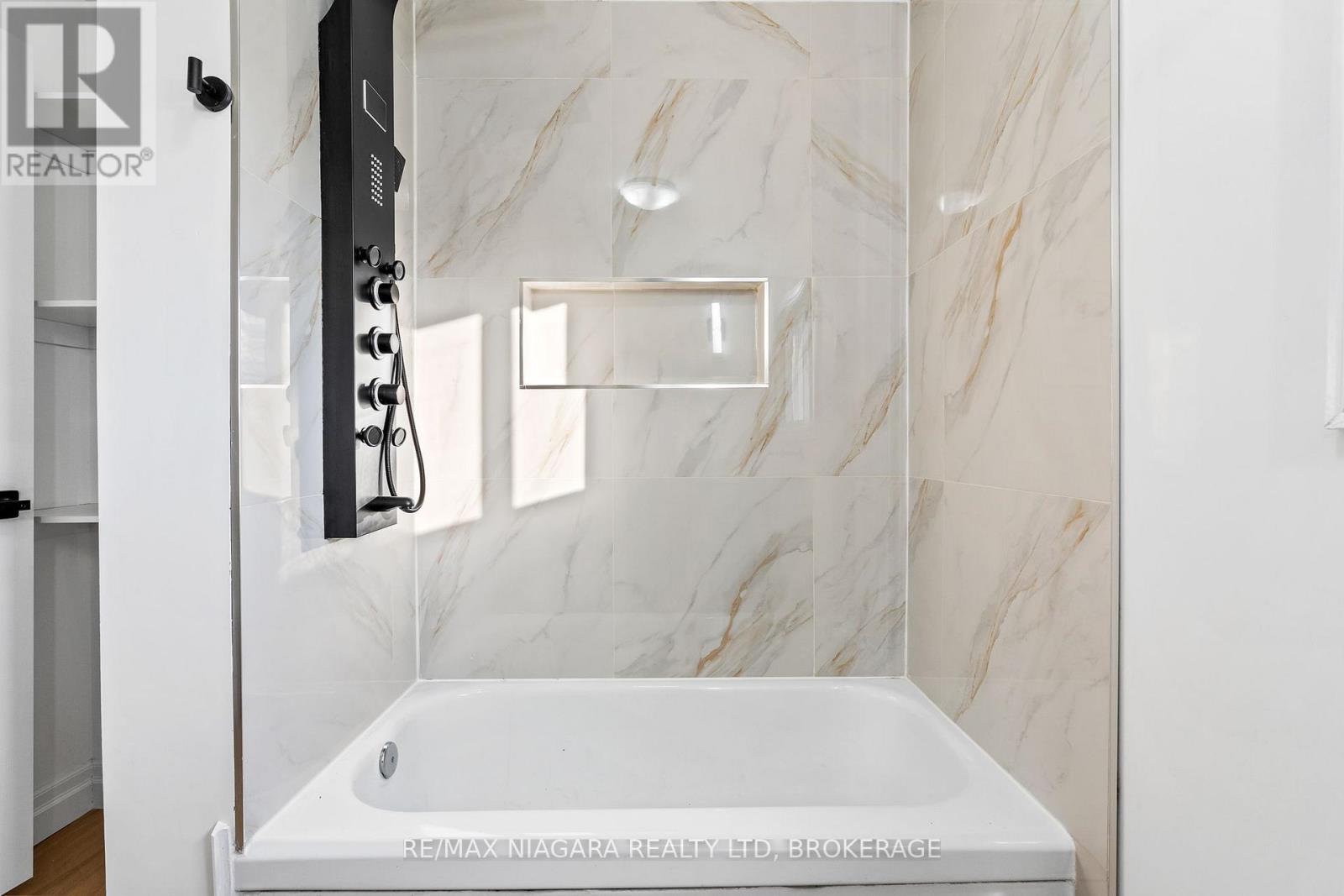 396 Fairview Road, Fort Erie (Crescent Park), Ontario  L2A 4S2 - Photo 27 - X12630590