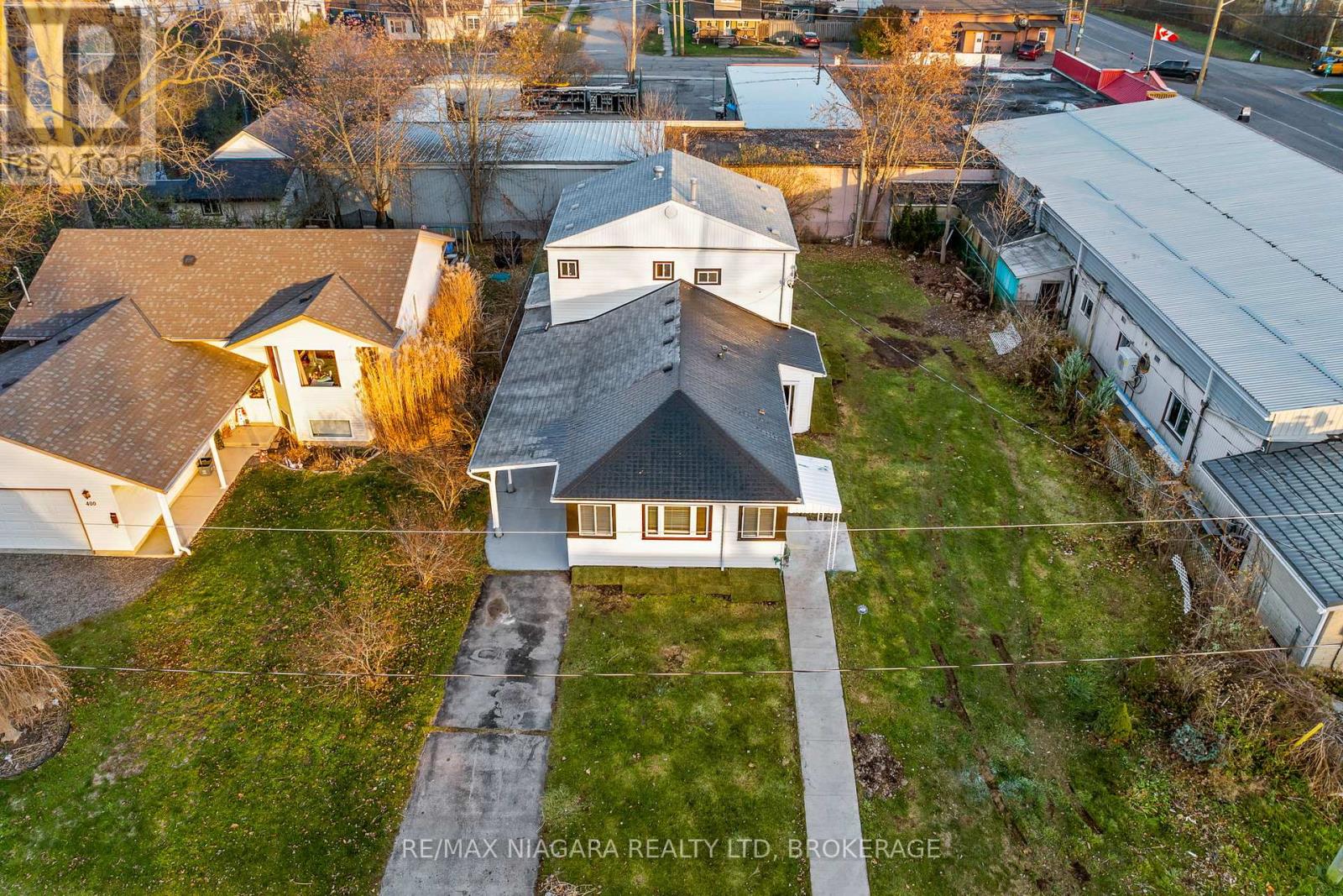 396 Fairview Road, Fort Erie (Crescent Park), Ontario  L2A 4S2 - Photo 3 - X12630590