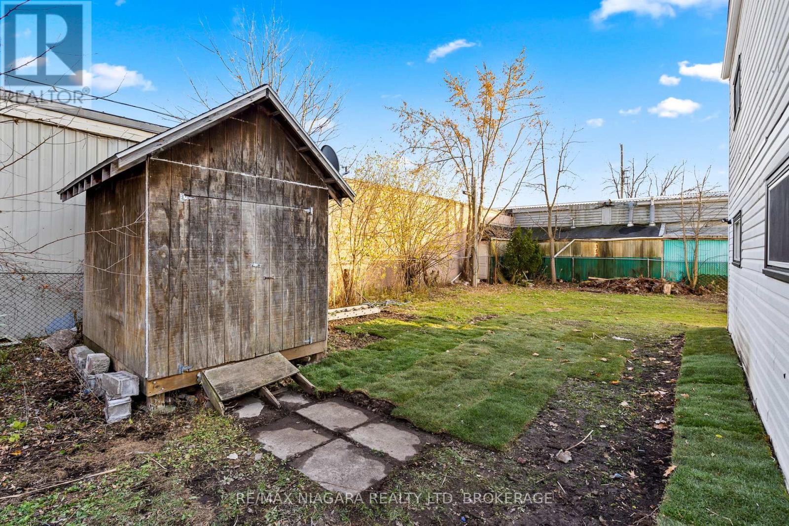 396 Fairview Road, Fort Erie (Crescent Park), Ontario  L2A 4S2 - Photo 36 - X12630590