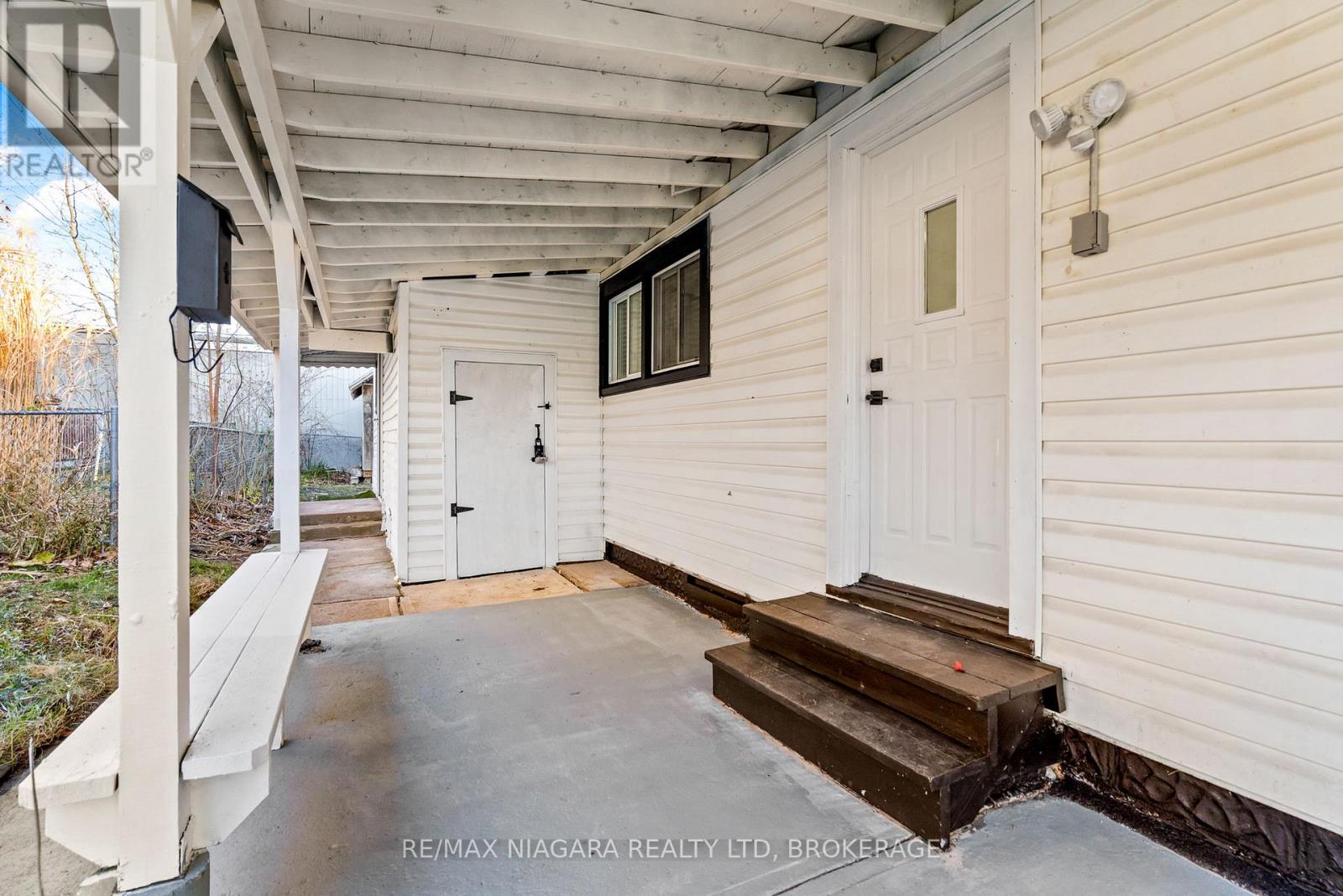 396 Fairview Road, Fort Erie (Crescent Park), Ontario  L2A 4S2 - Photo 38 - X12630590