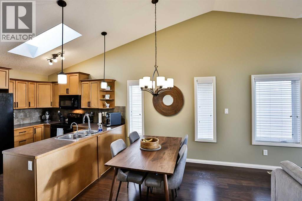 532 Silkstone Crescent W, Lethbridge, Alberta  T1J 4C1 - Photo 11 - A2271536