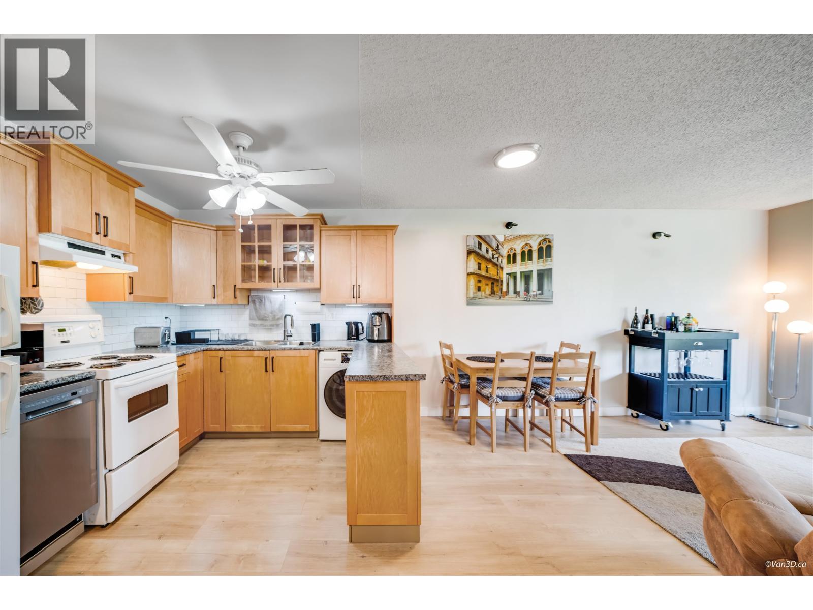 307 1122 KING ALBERT AVENUE, Coquitlam, British Columbia