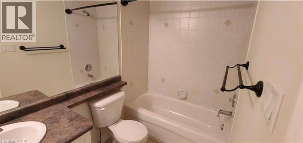 520 Silken Lauamnn Drive, Newmarket, Ontario  L3X 2S7 - Photo 15 - 40793753