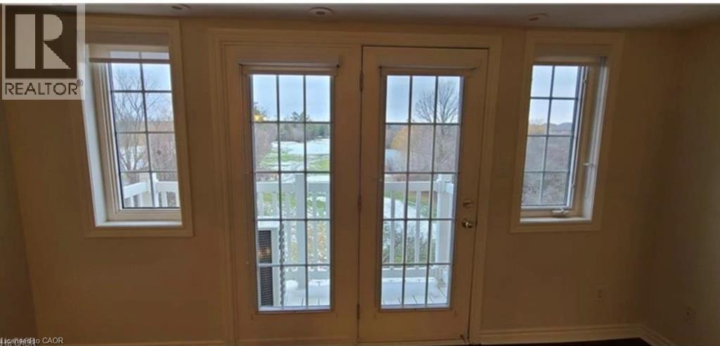 520 Silken Lauamnn Drive, Newmarket, Ontario  L3X 2S7 - Photo 6 - 40793753