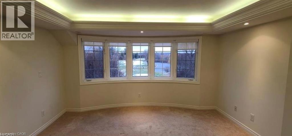 520 Silken Lauamnn Drive, Newmarket, Ontario  L3X 2S7 - Photo 9 - 40793753