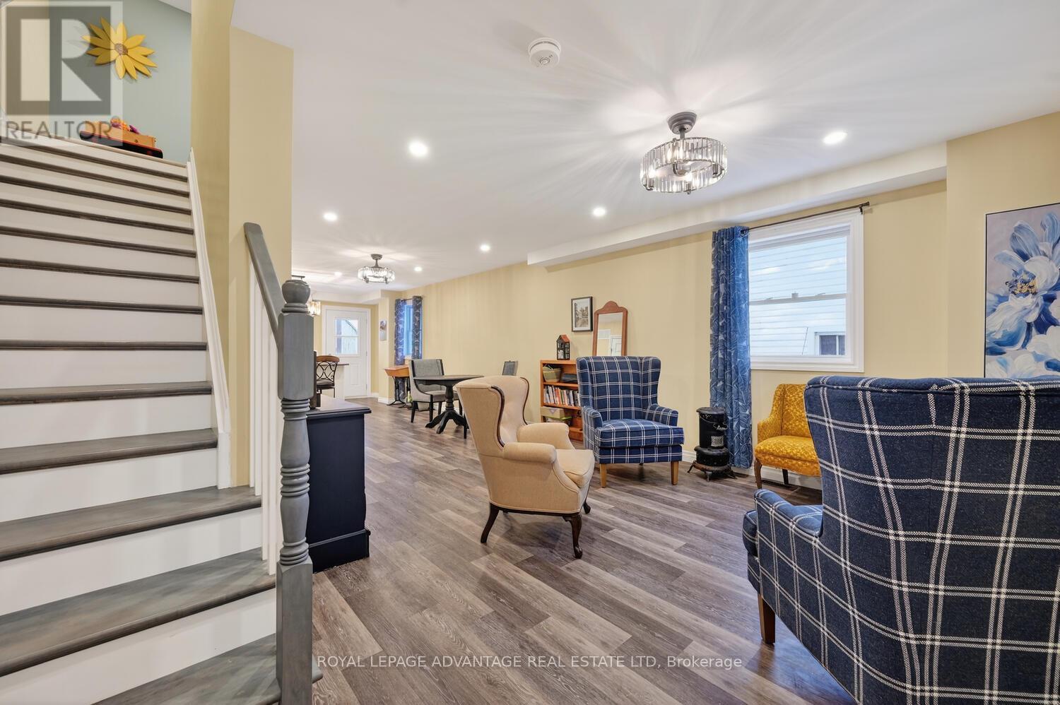 31 Thomas Street, Smiths Falls, Ontario  K7A 3E3 - Photo 6 - X12630606