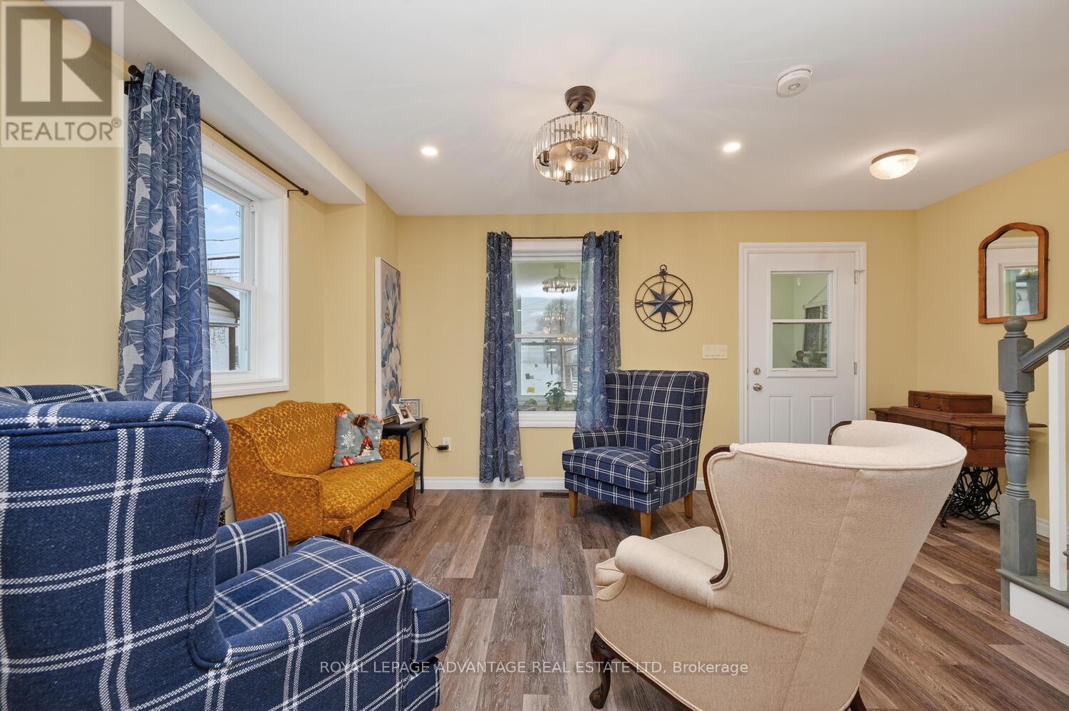 31 Thomas Street, Smiths Falls, Ontario  K7A 3E3 - Photo 8 - X12630606