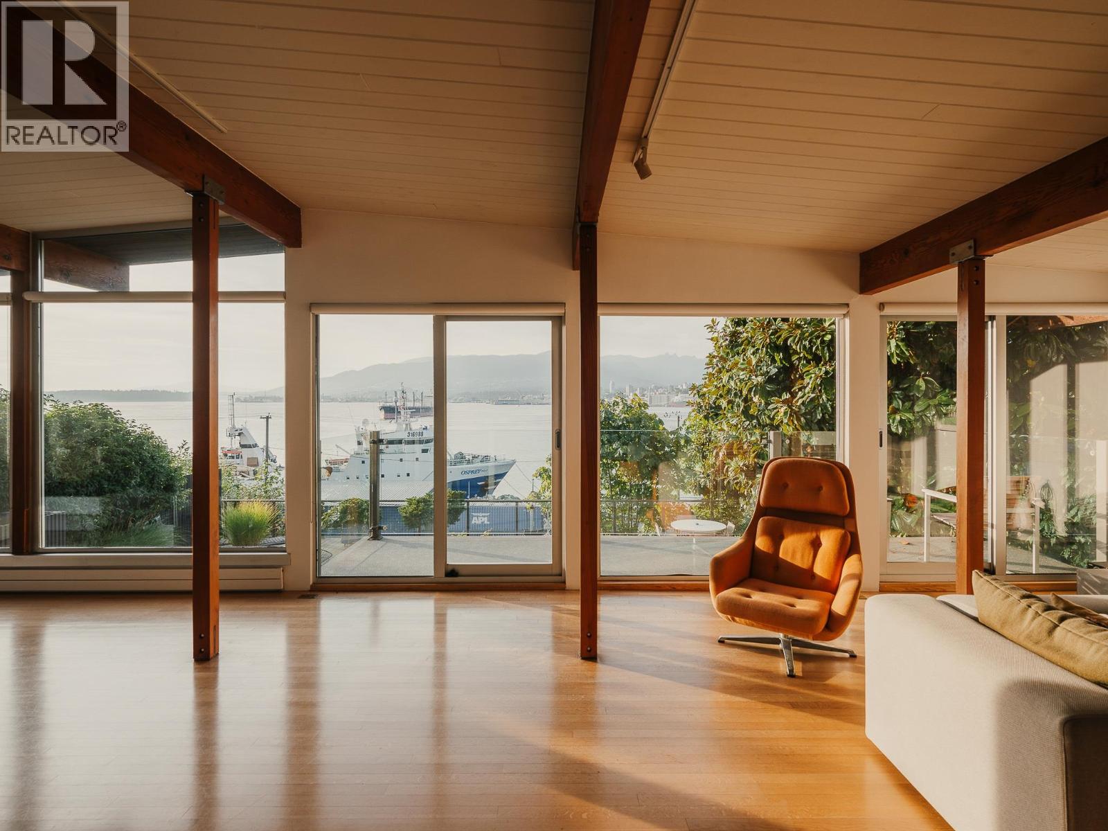 2391 Wall Street, Vancouver, British Columbia  V6L 1B8 - Photo 4 - R3050043