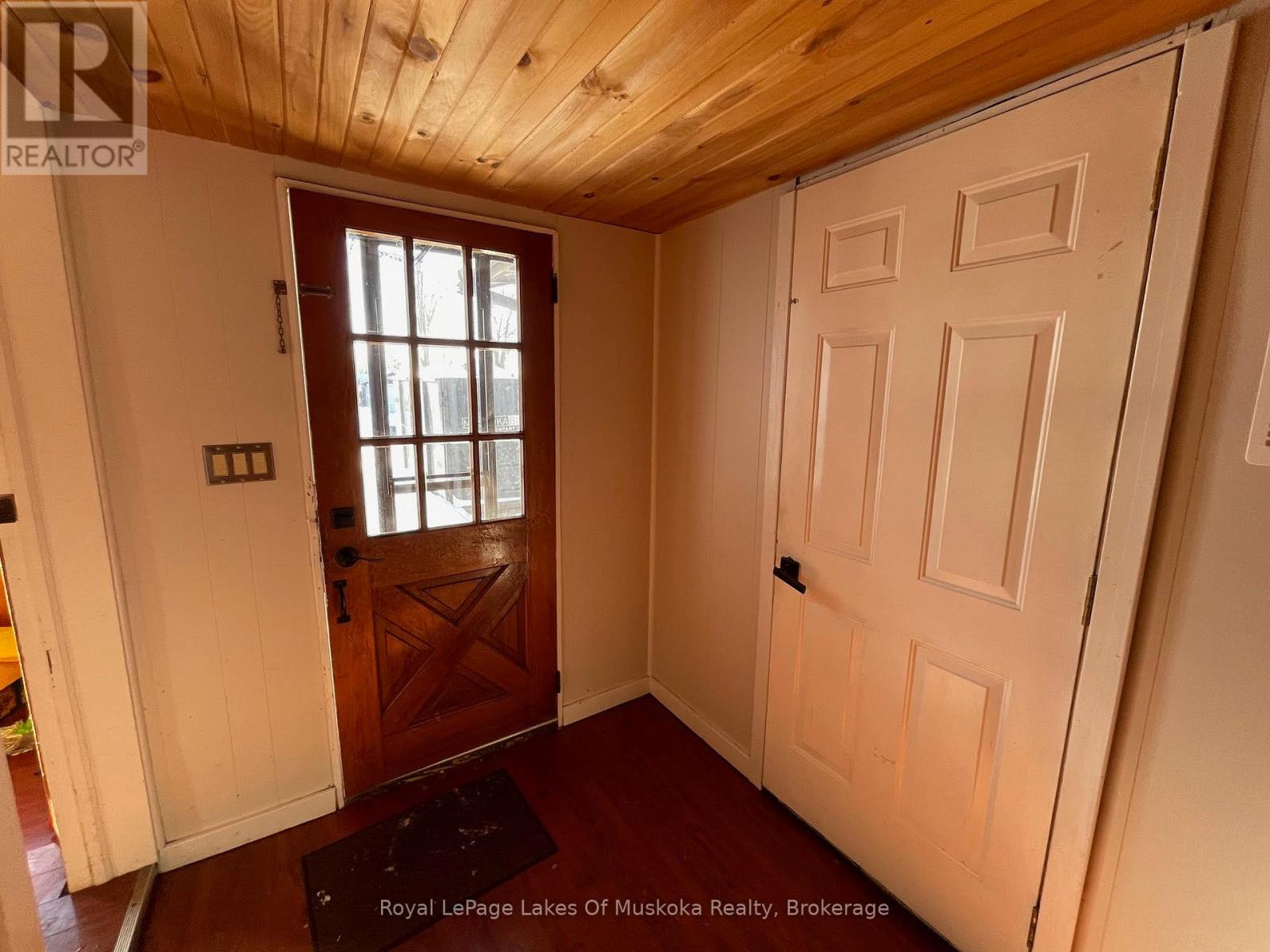 560 John Street N, Gravenhurst, Ontario P1P 1G2 - Photo 10 - X12630564