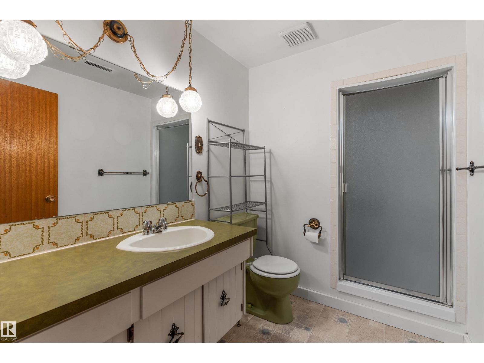 12 Athapaskan Dr, Leduc, Alberta  T9E 4N2 - Photo 35 - E4468039