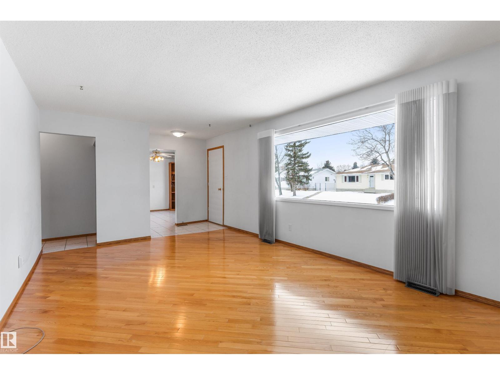 12 Athapaskan Dr, Leduc, Alberta  T9E 4N2 - Photo 4 - E4468039