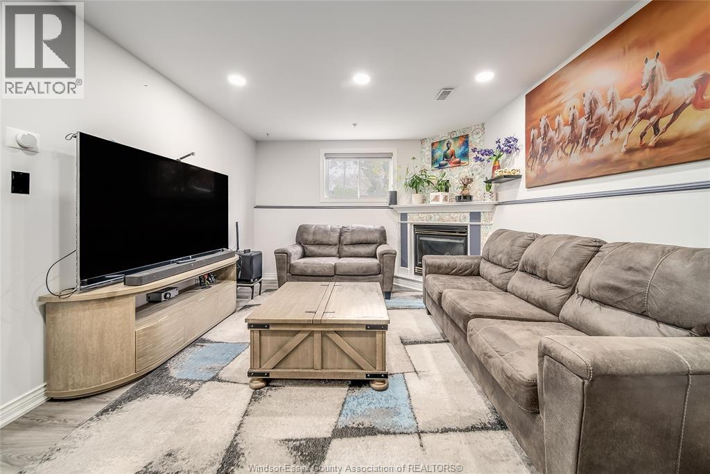 3812 Devonwood Avenue, Windsor, Ontario N8W 5R6 - Photo 29 - 25031606