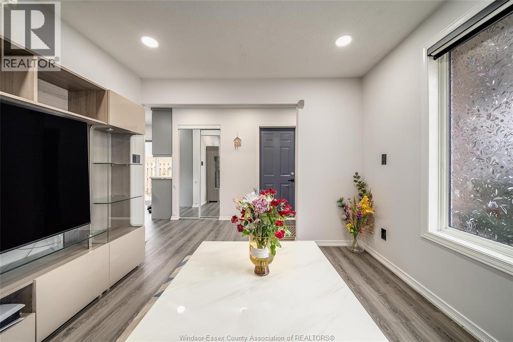 3812 Devonwood Avenue, Windsor, Ontario N8W 5R6 - Photo 6 - 25031606