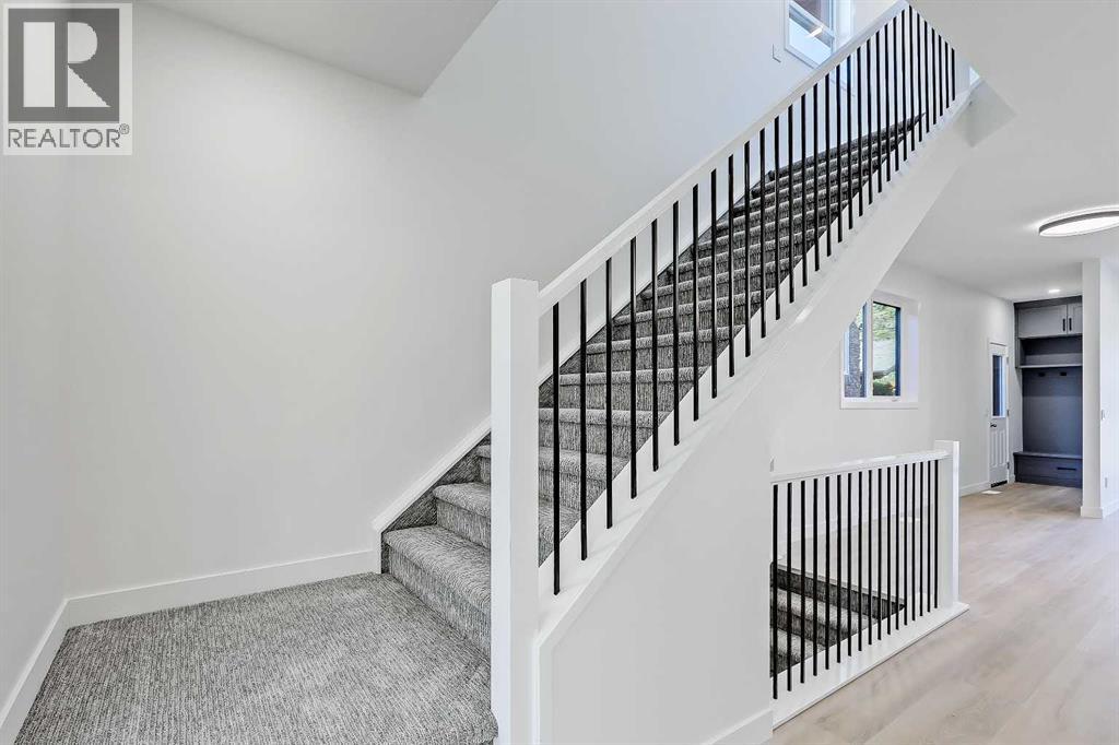 3806 1 Street Nw, Calgary, Alberta  T2K 0W8 - Photo 3 - A2263181